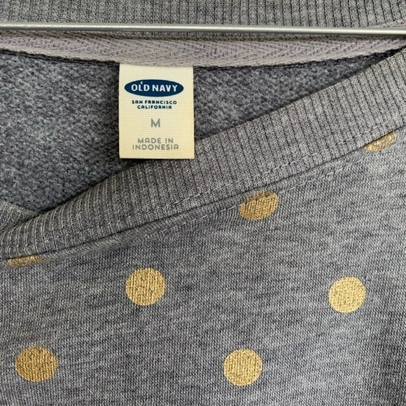 Old Navy Women’s Sweater - Picture 2 of 8